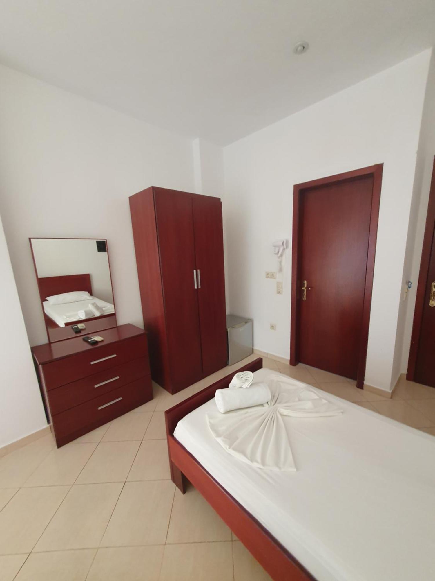 Hotel Afrodite ديرمي المظهر الخارجي الصورة